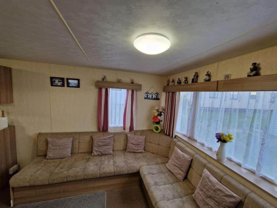 Homely 3 Bed Van @ Weymouth Bay エクステリア 写真